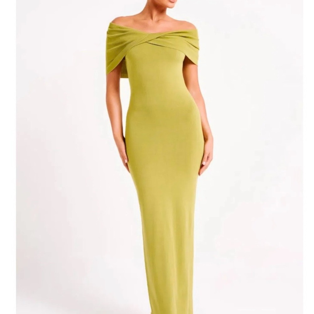 Meshki Off-Shoulder Lime Maxi Dress